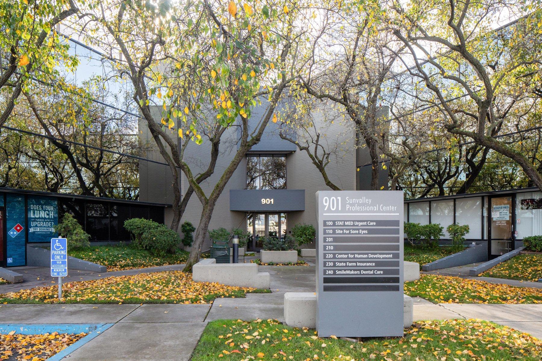 Sun Valley Professional Center - Photo 5