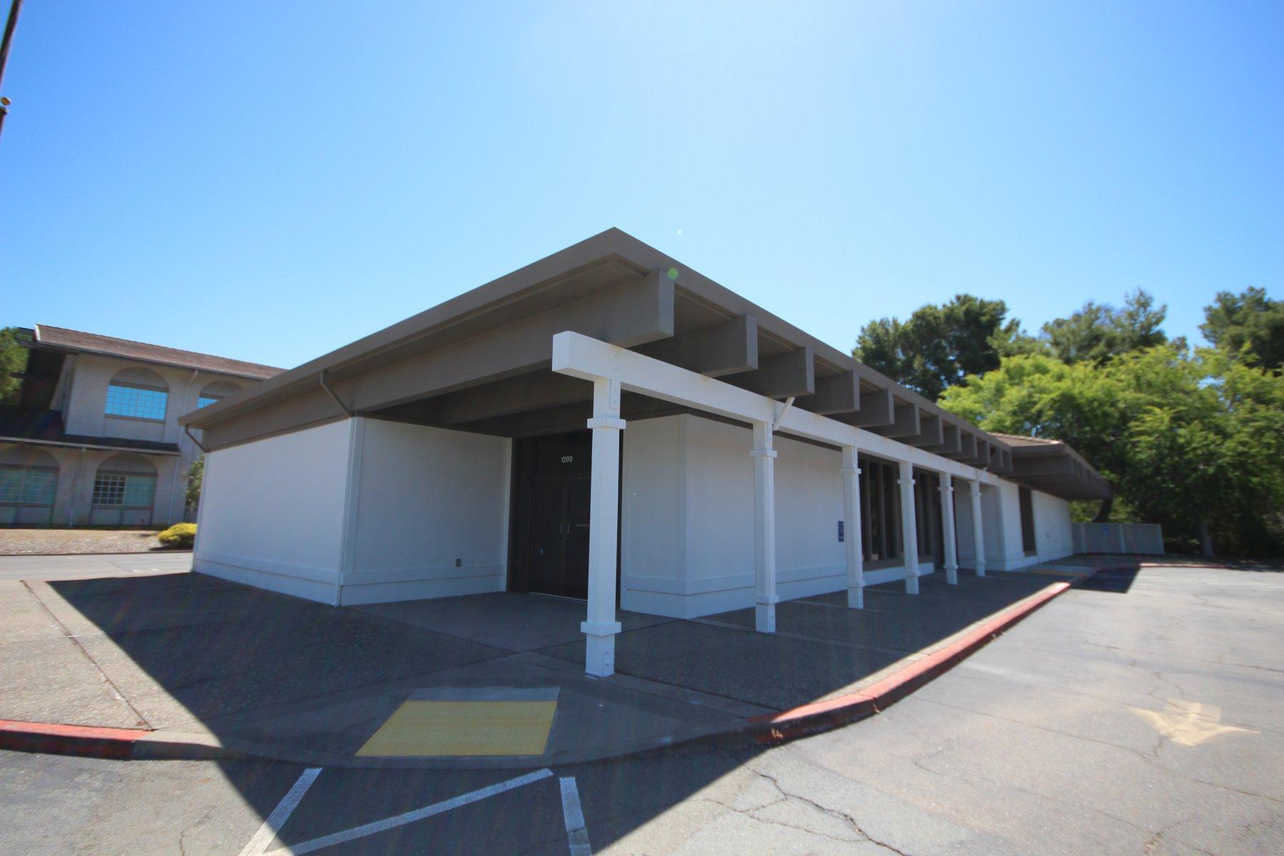 Rossmoor Bank Building - Photo 4