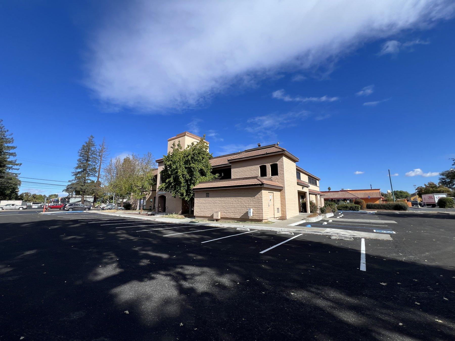 1410 Monument Boulevard - Photo 7