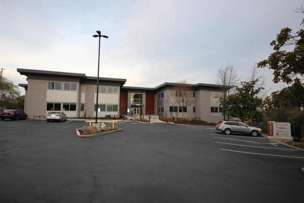 Newell Plaza - Photo 4