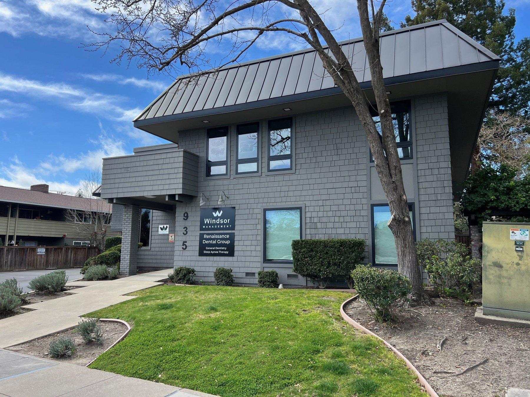 935 Moraga Road - Photo 2