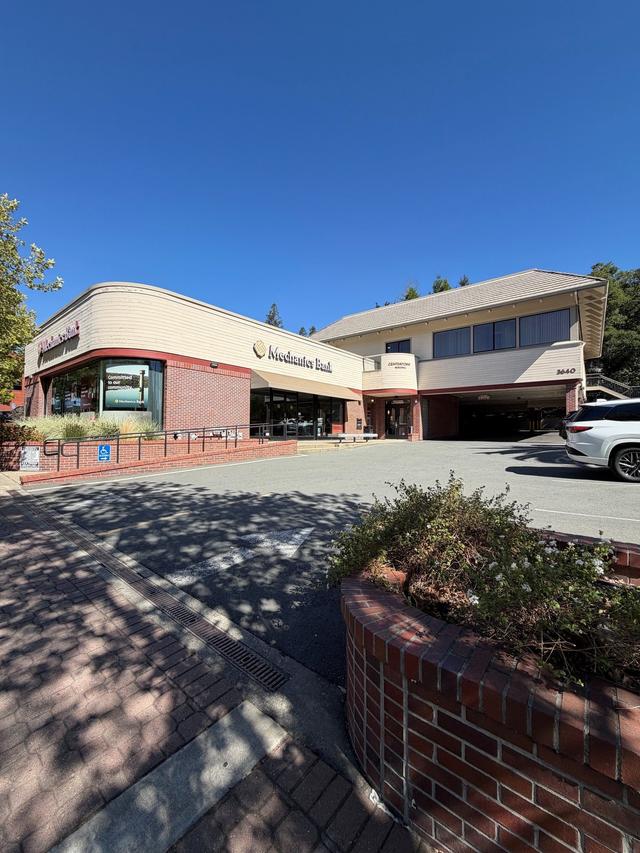 Image of Centerpoint Building, Suite 201